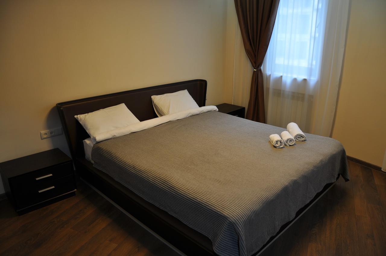 All Seasons Hotel On Freedom Square Тбилиси Экстерьер фото